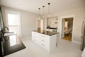 Historic Hogle House Apartment - Image 3
