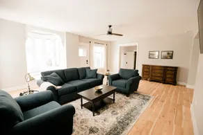 Historic Hogle House Apartment - Image 4