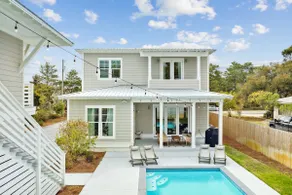 Malibu Chic beach home w/private pool. 7 min walk to the Beach! - Image 5