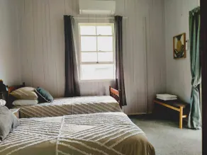 Harrisville House - Image 4
