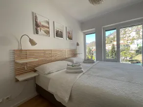 Panoramic view with pool & sauna - Image 4