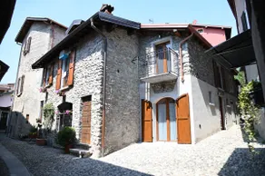 The stable - Image 2