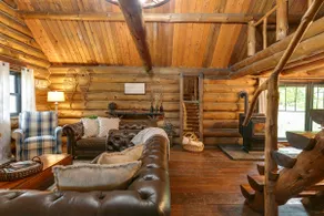 The Cabin at Country Acres - Image 2