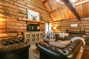 The Cabin at Country Acres - Image 5