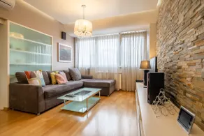 Sunny Quiet 2 BR Apartment in the Heart of Sofia - Image 2