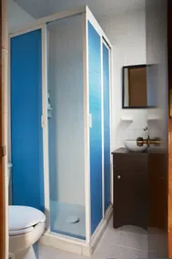 Comfortable house in a residential area - Image 5