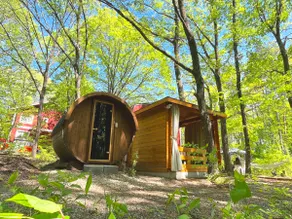 Private sauna! Hot tubs! Camping, pizza, and BBQ! Enjoy the outdoors in a cute cottage with a large garden - Image 4