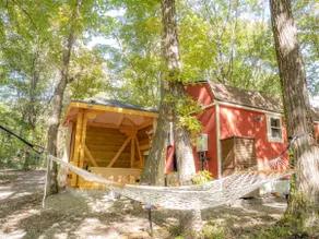 Private sauna! Hot tubs! Camping, pizza, and BBQ! Enjoy the outdoors in a cute cottage with a large garden - Image 2
