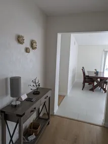 Private Pool. Jacuzzi. EV Charger. 3-Bedroom House - Image 4