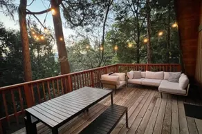 Modern & Cozy, Family-Friendly Cabin - Image 2