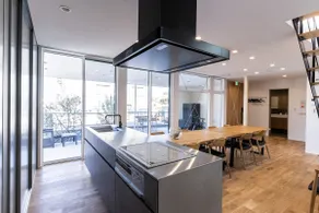 4LDK private villa near the sea | 7 minutes walk from the station, excellent access to the center of Osaka / Enjoy eating out / Maximum 15 people - Image 4