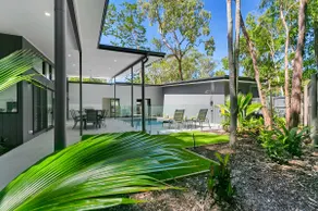 Tiino Villa with Heated Pool Clifton Beach - Image 3