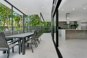Tiino Villa with Heated Pool Clifton Beach - Image 5