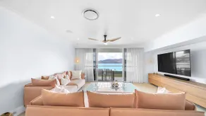 * 208 * Frangipani Hamilton Island - Image 2