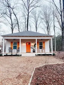 Hot Tub Cottage at Lake Martin Dogs Welcome - Image 5