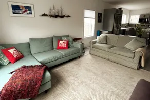 Modern House in D/T Halifax - Image 4