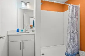 Cedar Falls Micro Apartment - Image 5