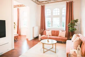 120 m² historic apartment in Krefeld | Stucco + balcony - Image 2