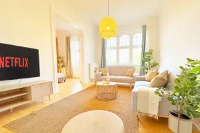 120 m² historic apartment in Krefeld | Stucco + balcony - Image 2