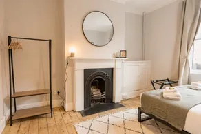 Stylish 3 bed home in central Chester suburb - Image 2