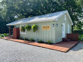 Jubilee Cottage in the heart of Daphne! - Image 2
