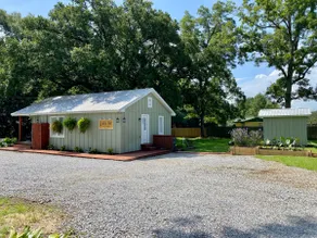 Jubilee Cottage in the heart of Daphne! - Image 3