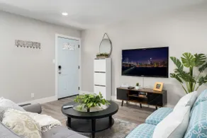 Kaiser| Great America| Free parking |Multizone A/C - Image 3