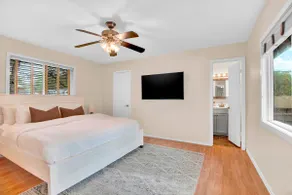 Cozy Zilker Bungalow w/Backyard, 2BR 2BA - Image 3