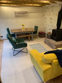 River and country views & woodburner at ‘The Nest’ - Image 2