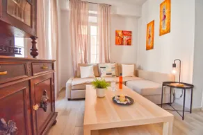Mitropolis Old Town Apartment - Image 3