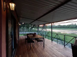 RiverSplashandItsMobileSafari. - Image 3