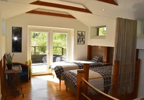 Exclusive accommodation next to nature reserve/forest - Image 2