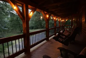 Edgewater Lodge - Image 2