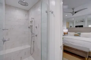 Newly Renovated 2BR/2BA Oceanfront Villa - Image 2