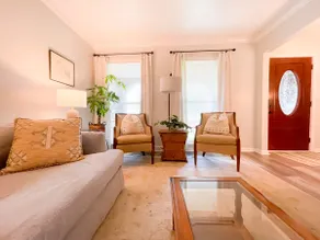 The Fox Den: 4br in Goose Creek - Image 2