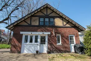 Historic Derby Carriage House - Image 5
