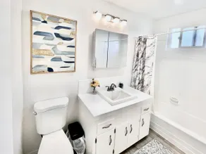The SoCal Cozy Stay - Image 3