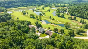 5 min from the Lake-Stay&Play-Shared Pool-Bar - Image 4