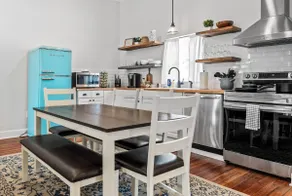 Charming Home w/King Bed Between Downtown & Beach - Image 4