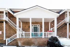 Spacious 3 bedroom apt - Image 3