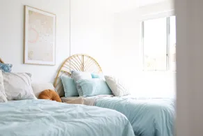 Newly Refurbed 2bd Unit, Near Beach/Pets Allowed - Image 2
