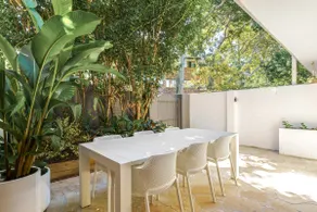 New Farm Hideaway With Courtyard - 2bed-1bath-1car - Image 5