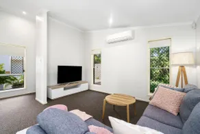 Comfort & Convenience | A/C | Pets | Baby Friendly - Image 5