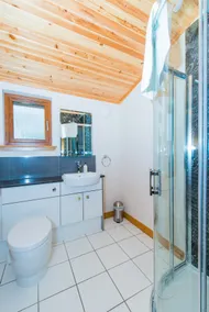 Barn Lodge - Image 3