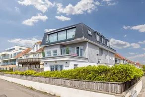 Sandy Beach, 3 Bed & Parking with Sea Views - Image 2