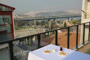 Private Balcony{1000 MBPS} 32” - Image 5