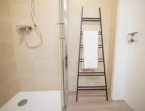 Noble Suite - Parking - Workspace - Image 4