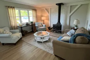 Avon - 4 Bedroom Remodeled Home on Private 1 ACRE - Image 2