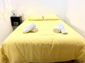 Adelfa: 2 bedrooms, A/C, free parking, next to Hospital - Image 5