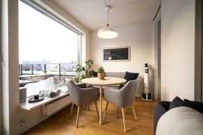 Private roof terrace close to city center - Image 2